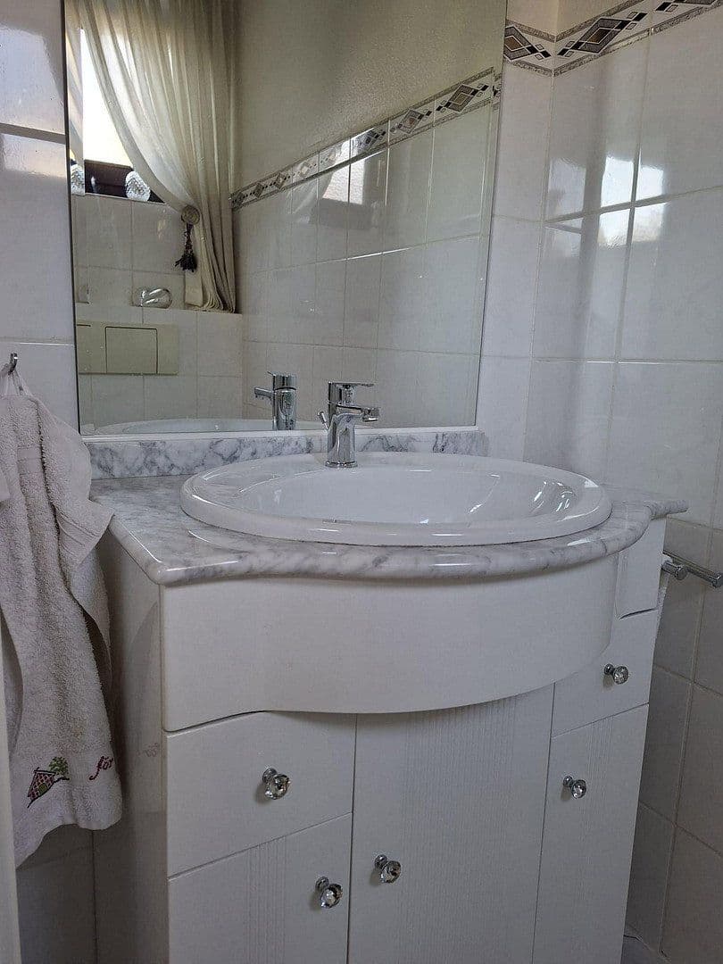 Predaj domu 143 m², pozemek 171 m², Quickborn, Šlezvicko-Holštajnsko Predaj domu 143 m², pozemek 171 m², Quickborn, Šlezvicko-Holštajnsko