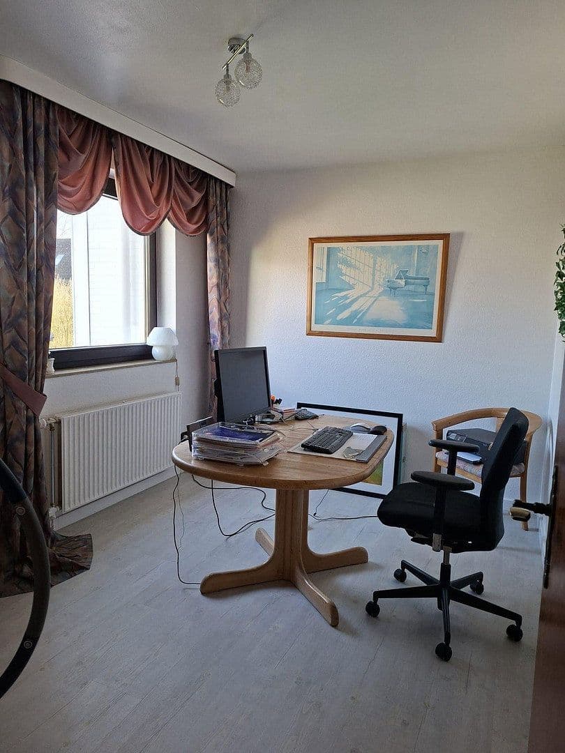 Predaj domu 143 m², pozemek 171 m², Quickborn, Šlezvicko-Holštajnsko Predaj domu 143 m², pozemek 171 m², Quickborn, Šlezvicko-Holštajnsko