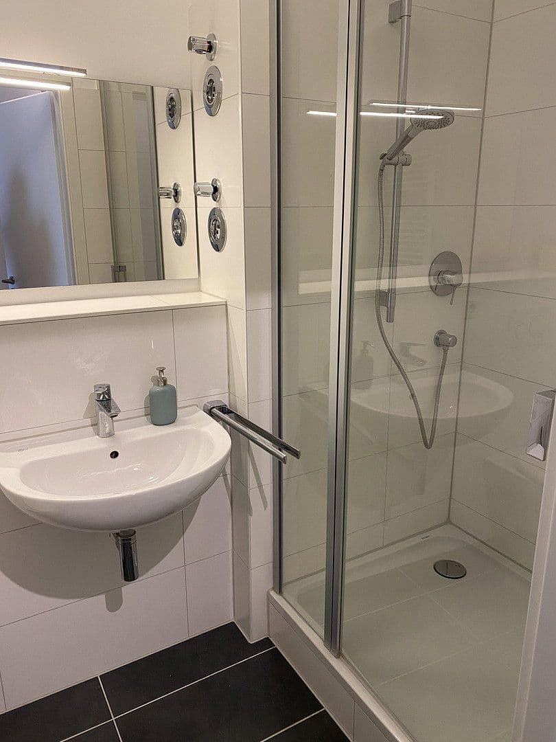 Prenájom bytu 1-izbový 24 m², Wexstraße 14, Wilmersdorf, Berlin, Berlín Prenájom bytu 1-izbový 24 m², Wexstraße 14, Wilmersdorf, Berlin, Berlín