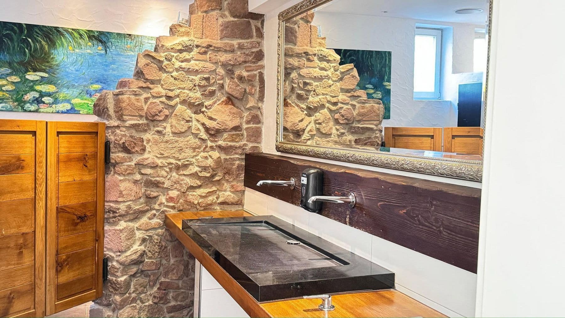 Predaj domu 1.045 m², pozemek 2.132 m², Mühleinsel 1, Kenzingen, Bádensko-Wurttembersko Predaj domu 1.045 m², pozemek 2.132 m², Mühleinsel 1, Kenzingen, Bádensko-Wurttembersko