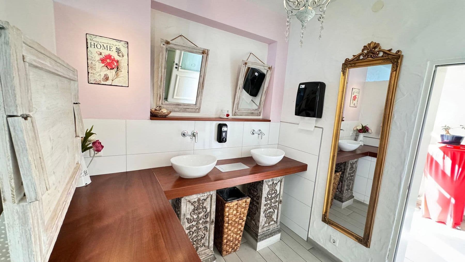 Predaj domu 1.045 m², pozemek 2.132 m², Mühleinsel 1, Kenzingen, Bádensko-Wurttembersko Predaj domu 1.045 m², pozemek 2.132 m², Mühleinsel 1, Kenzingen, Bádensko-Wurttembersko