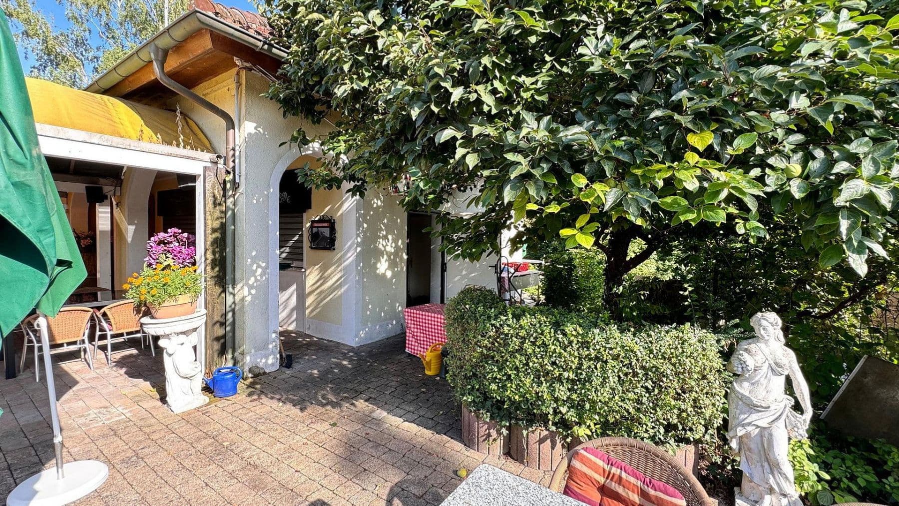 Predaj domu 1.045 m², pozemek 2.132 m², Mühleinsel 1, Kenzingen, Bádensko-Wurttembersko Predaj domu 1.045 m², pozemek 2.132 m², Mühleinsel 1, Kenzingen, Bádensko-Wurttembersko
