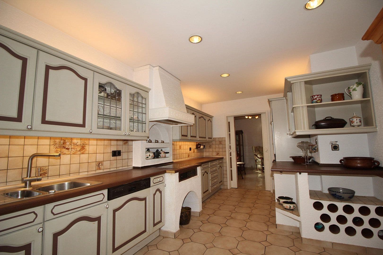 Prenájom domu 308 m², pozemek 1.100 m², Zirndorf, Bavorsko Prenájom domu 308 m², pozemek 1.100 m², Zirndorf, Bavorsko