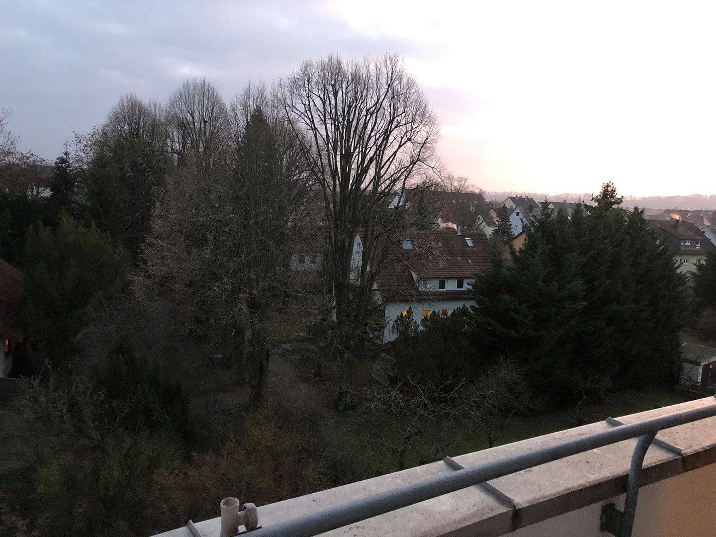 Prenájom bytu 1-izbový 36 m², Lauffen am Neckar, Bádensko-Wurttembersko Prenájom bytu 1-izbový 36 m², Lauffen am Neckar, Bádensko-Wurttembersko