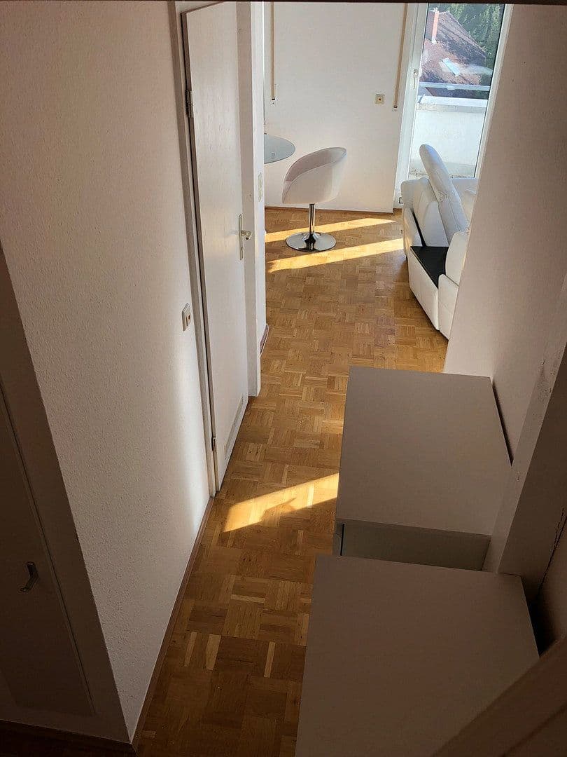 Prenájom bytu 1-izbový 36 m², Lauffen am Neckar, Bádensko-Wurttembersko Prenájom bytu 1-izbový 36 m², Lauffen am Neckar, Bádensko-Wurttembersko