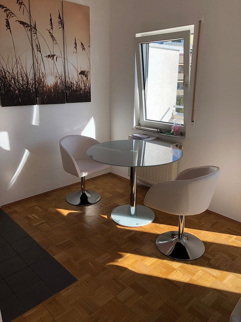 Prenájom bytu 1-izbový 36 m², Lauffen am Neckar, Bádensko-Wurttembersko Prenájom bytu 1-izbový 36 m², Lauffen am Neckar, Bádensko-Wurttembersko