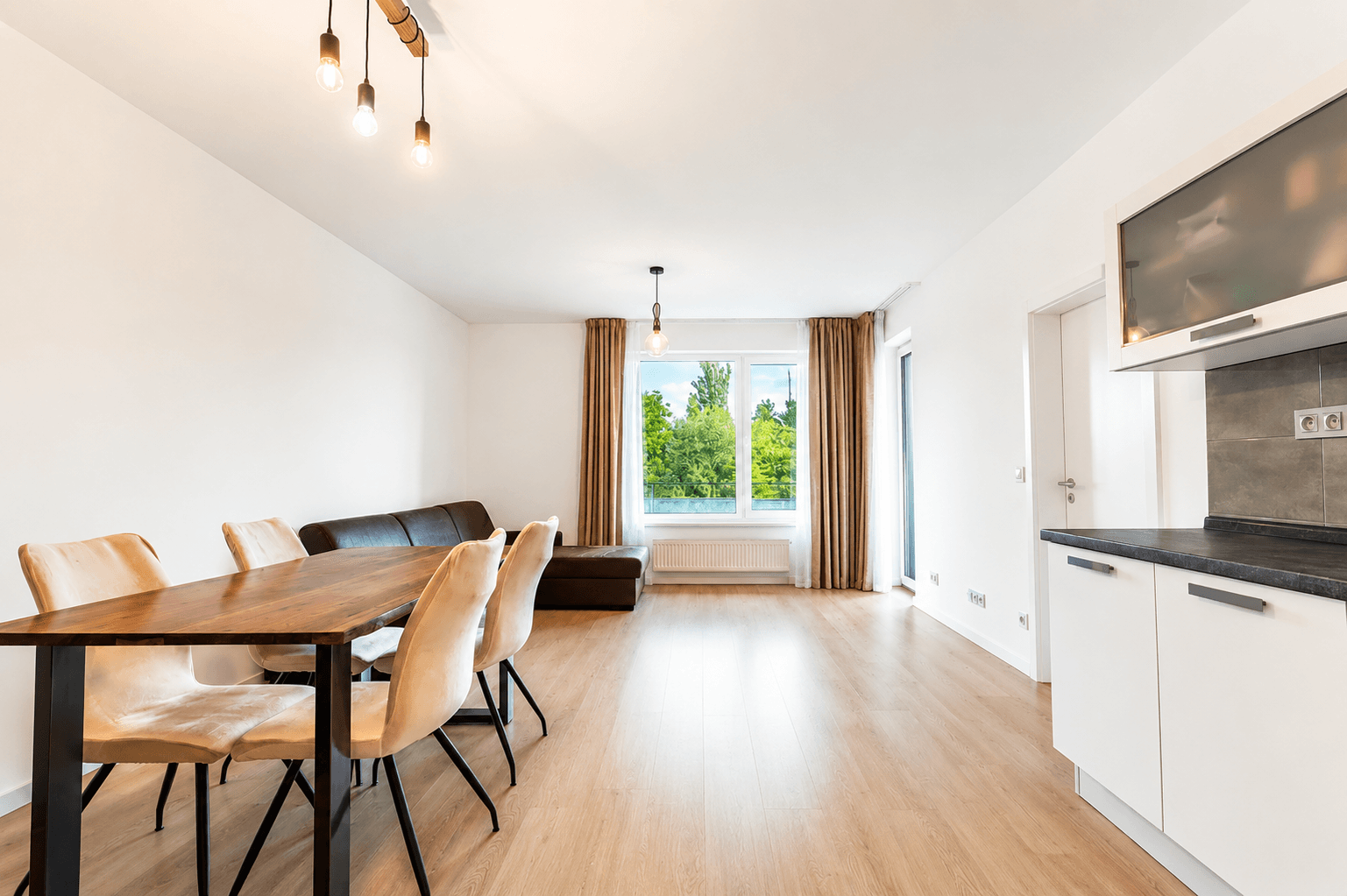 Predaj bytu 3-izbový 98 m², Zvěřinova, Praha, Praha Predaj bytu 3-izbový 98 m², Zvěřinova, Praha, Praha