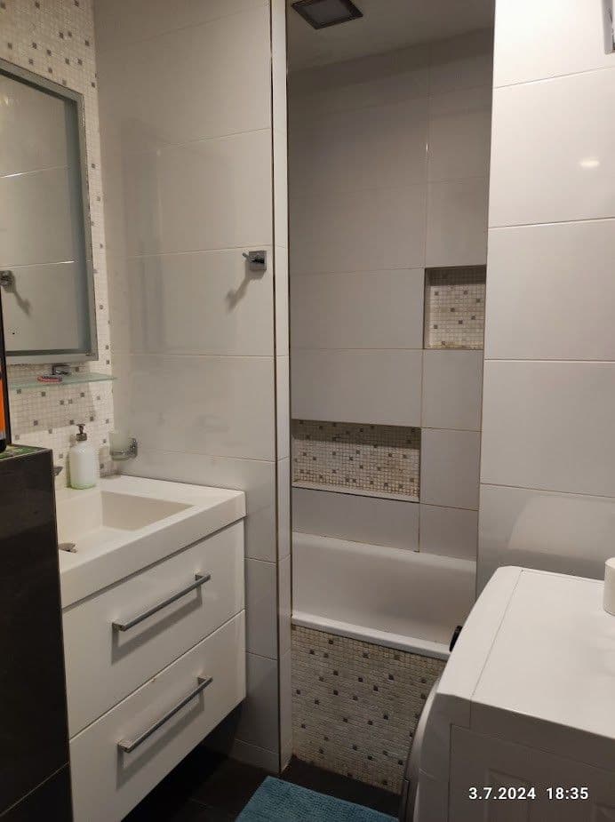 Prenájom bytu 3-izbový 65 m², Olbrachtovo náměstí, Brno, Jihomoravský kraj Prenájom bytu 3-izbový 65 m², Olbrachtovo náměstí, Brno, Jihomoravský kraj