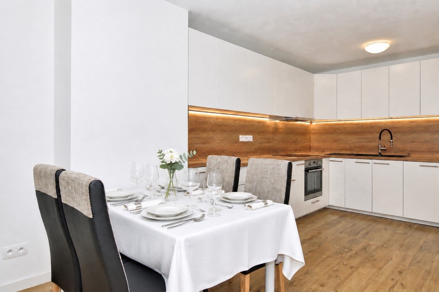 Predaj bytu 3-izbový 70 m², Závodu Matador, Petržalka, Bratislavský kraj Predaj bytu 3-izbový 70 m², Závodu Matador, Petržalka, Bratislavský kraj