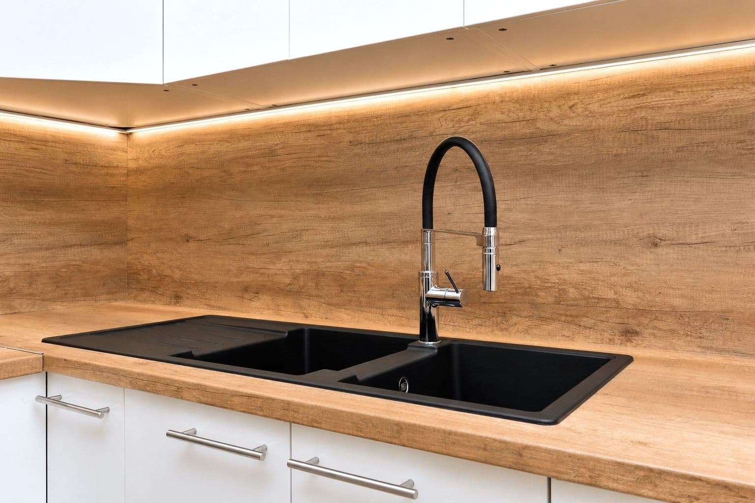 Predaj bytu 3-izbový 70 m², Závodu Matador, Petržalka, Bratislavský kraj Predaj bytu 3-izbový 70 m², Závodu Matador, Petržalka, Bratislavský kraj