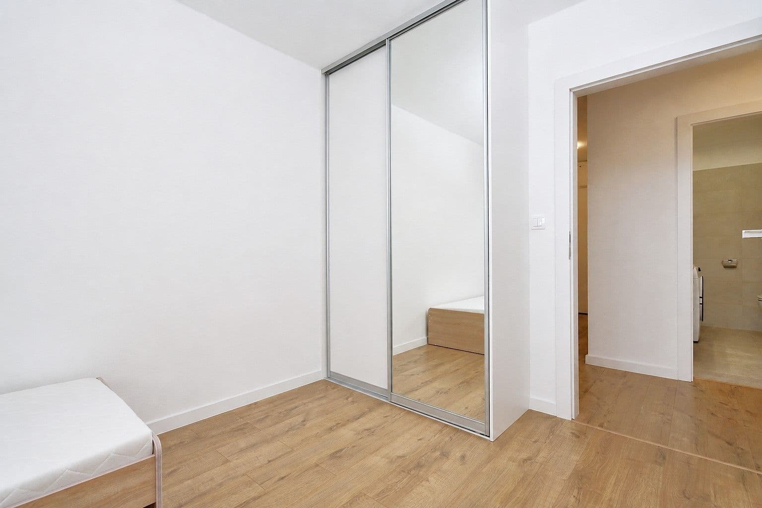 Predaj bytu 3-izbový 70 m², Závodu Matador, Petržalka, Bratislavský kraj Predaj bytu 3-izbový 70 m², Závodu Matador, Petržalka, Bratislavský kraj