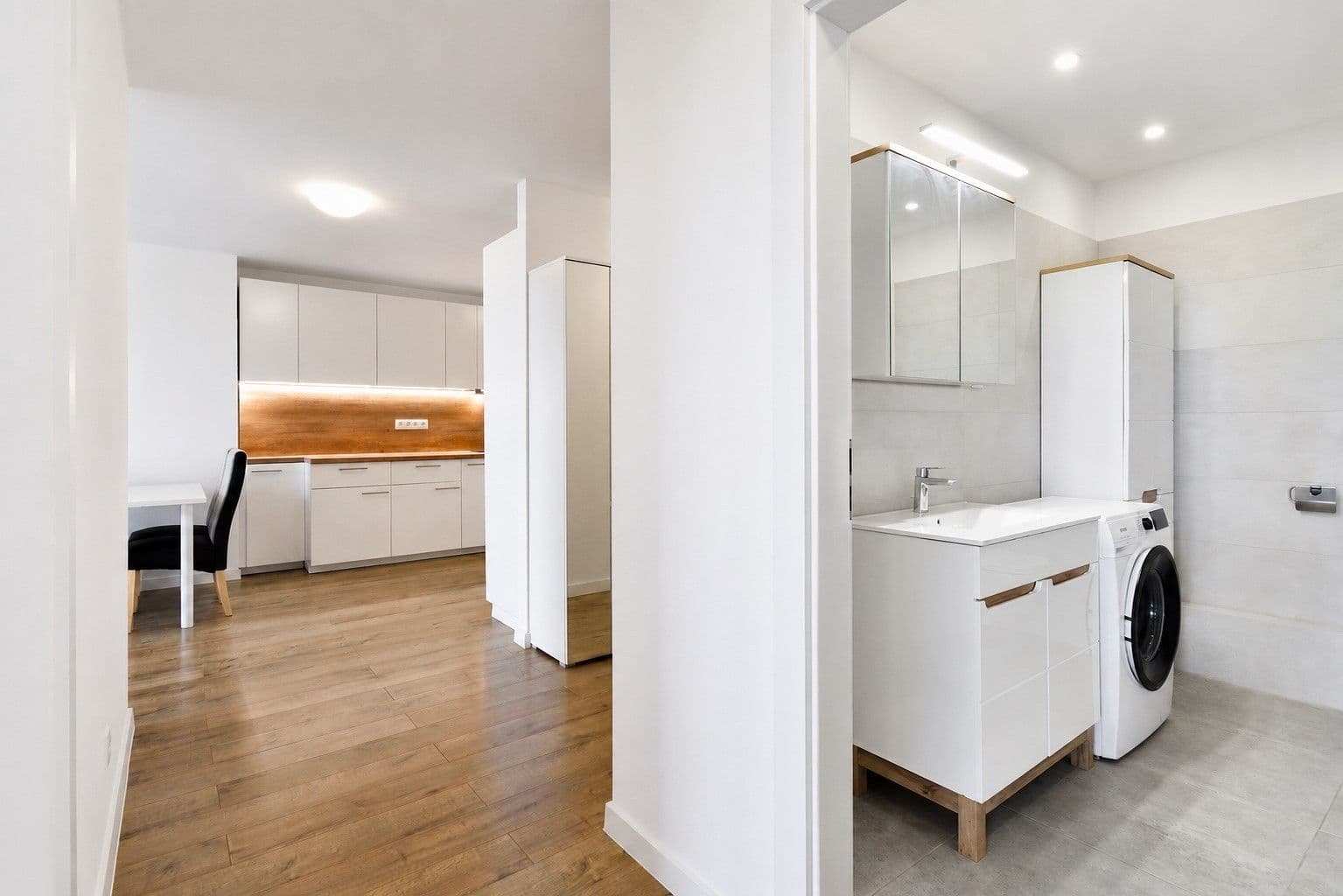 Predaj bytu 3-izbový 70 m², Závodu Matador, Petržalka, Bratislavský kraj Predaj bytu 3-izbový 70 m², Závodu Matador, Petržalka, Bratislavský kraj