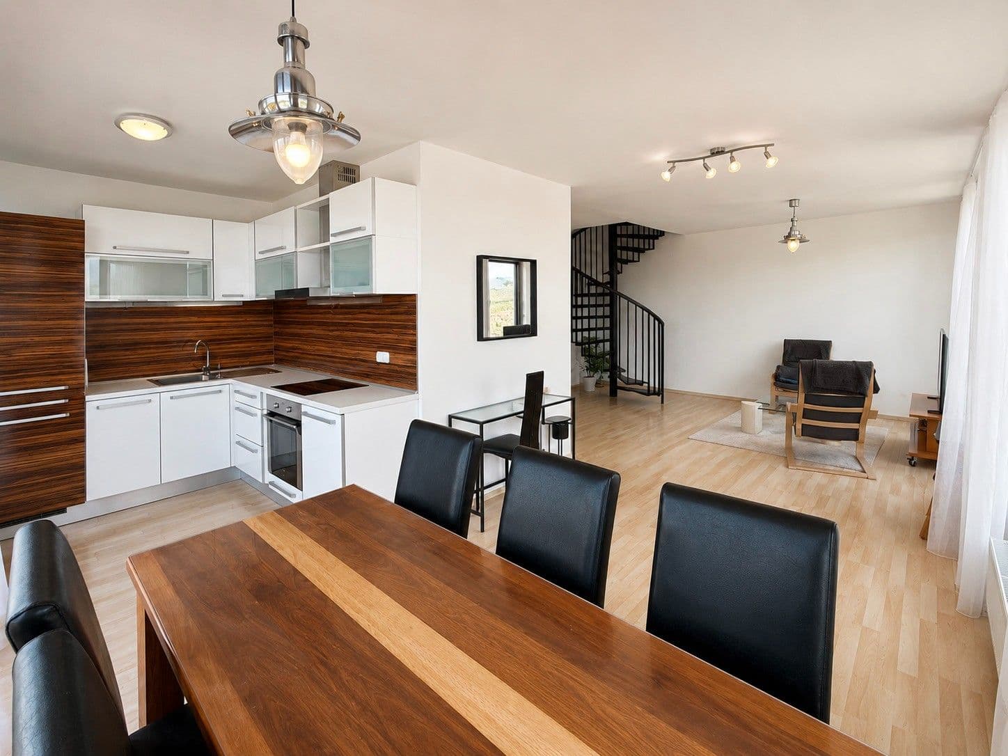 Predaj bytu 3-izbový 90 m², Majdalenky, Brno, Jihomoravský kraj Predaj bytu 3-izbový 90 m², Majdalenky, Brno, Jihomoravský kraj
