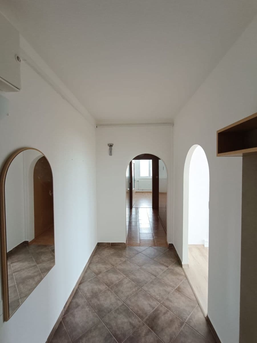 Prenájom bytu 3-izbový 73 m², Jičínská, Nový Jičín, Moravskoslezský kraj Prenájom bytu 3-izbový 73 m², Jičínská, Nový Jičín, Moravskoslezský kraj