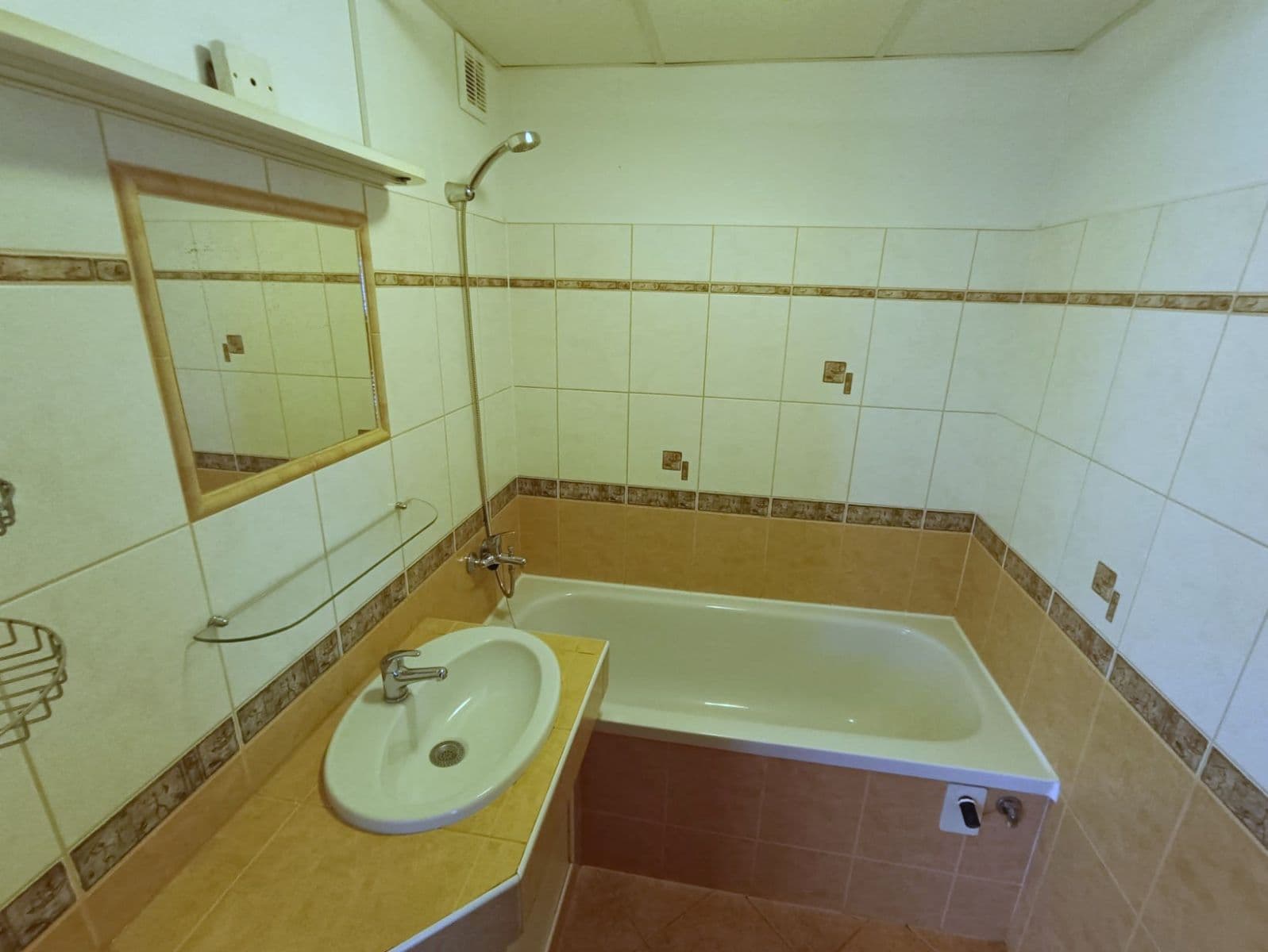 Prenájom bytu 3-izbový 73 m², Jičínská, Nový Jičín, Moravskoslezský kraj Prenájom bytu 3-izbový 73 m², Jičínská, Nový Jičín, Moravskoslezský kraj