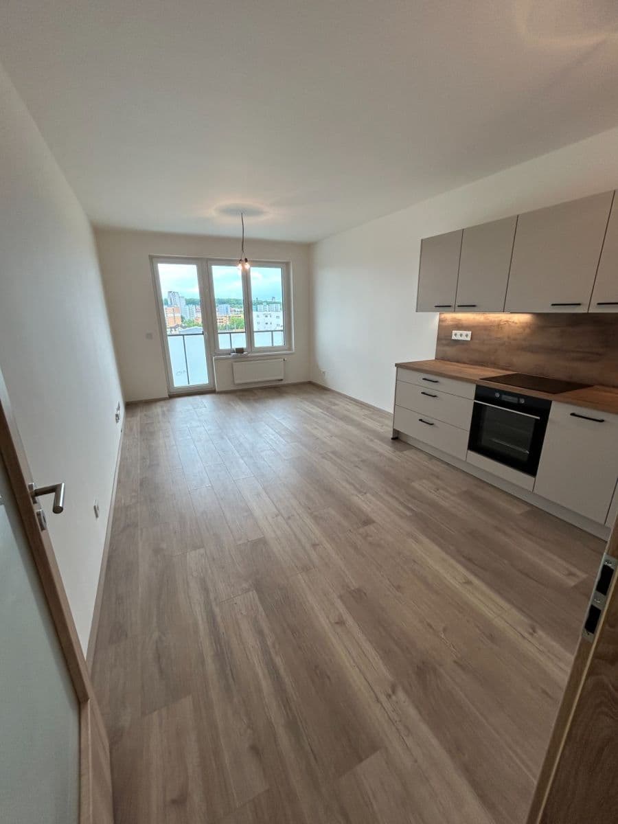 Prenájom bytu 3-izbový 66 m², Arnošta Staňka, Praha, Praha Prenájom bytu 3-izbový 66 m², Arnošta Staňka, Praha, Praha
