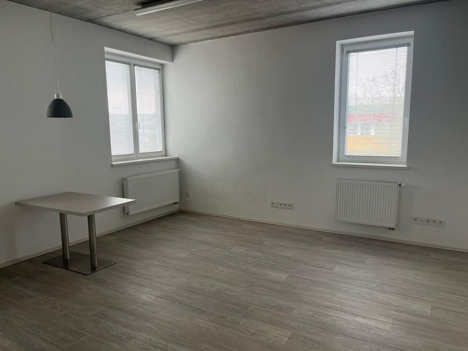 Prenájom bytu 1-izbový 45 m², U Uhříněveské obory, Praha, Praha Prenájom bytu 1-izbový 45 m², U Uhříněveské obory, Praha, Praha