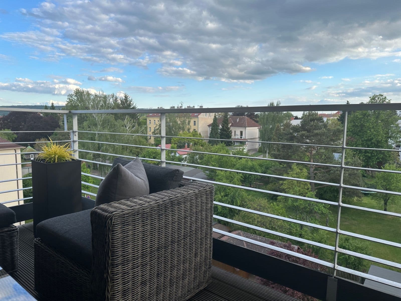 Predaj bytu 3-izbový 105 m², Boženy Němcové, Mladá Boleslav, Středočeský kraj Predaj bytu 3-izbový 105 m², Boženy Němcové, Mladá Boleslav, Středočeský kraj