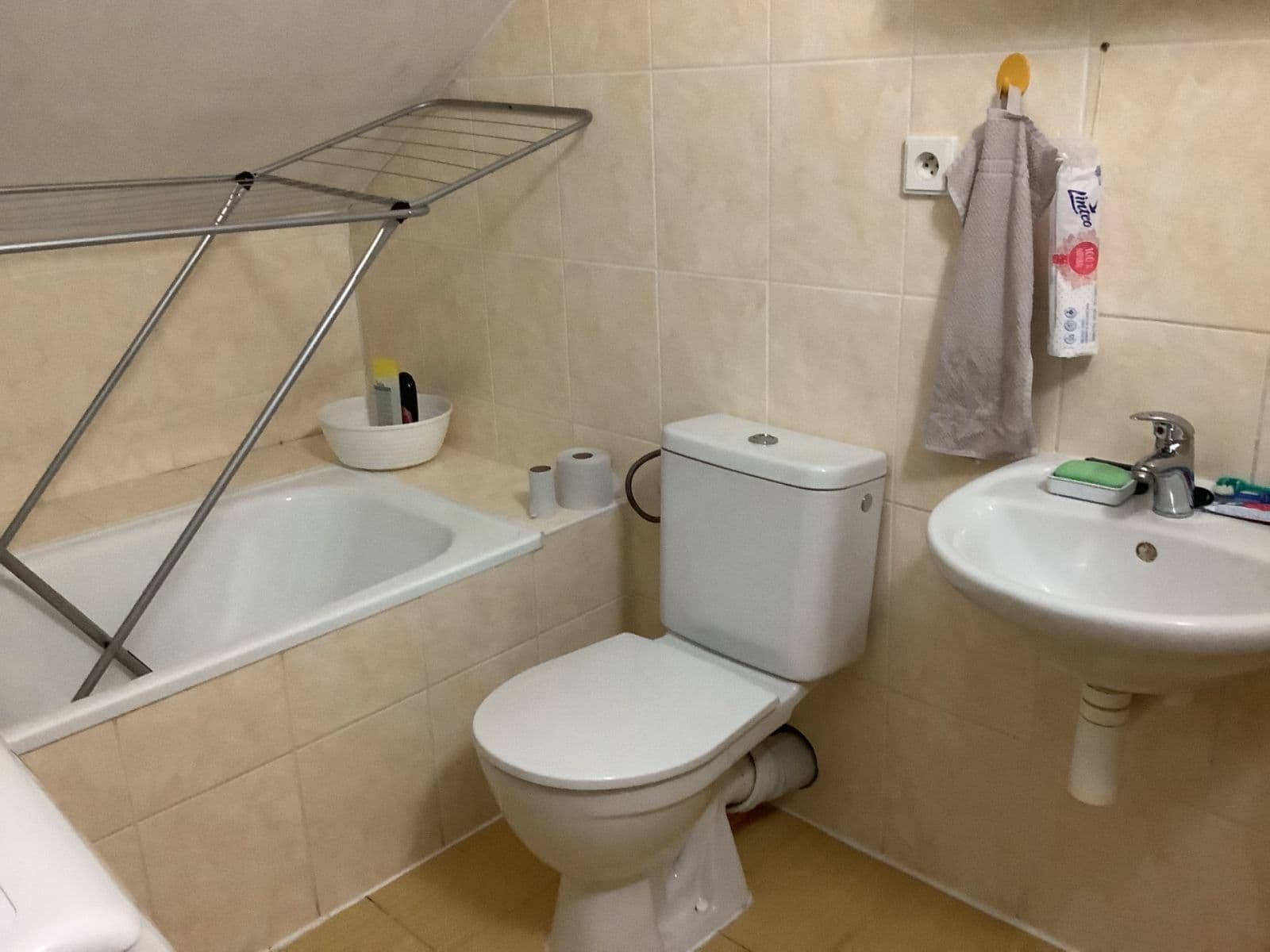 Prenájom bytu 1-izbový 21 m², Dolní Loučky, Jihomoravský kraj Prenájom bytu 1-izbový 21 m², Dolní Loučky, Jihomoravský kraj