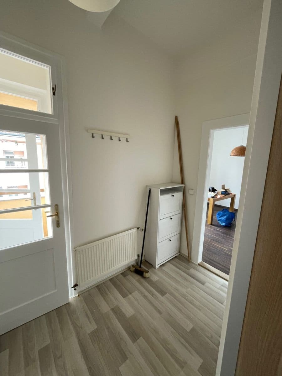Prenájom bytu 2-izbový 51 m², N. A. Někrasova, Praha, Praha Prenájom bytu 2-izbový 51 m², N. A. Někrasova, Praha, Praha