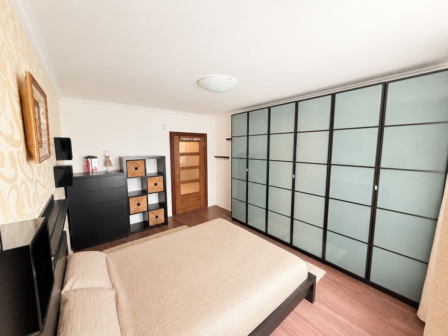 Prenájom bytu 3-izbový 80 m², Nušlova, Praha, Praha Prenájom bytu 3-izbový 80 m², Nušlova, Praha, Praha