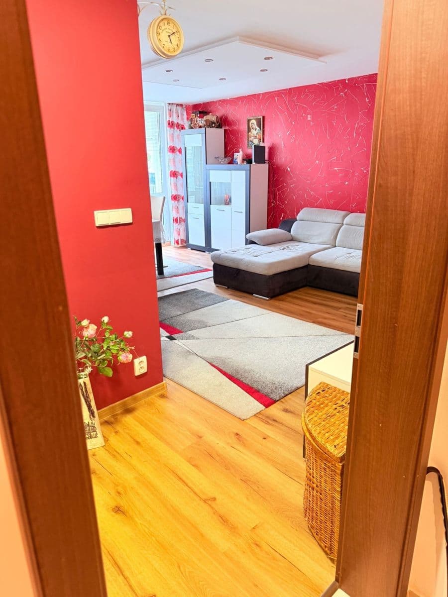 Prenájom bytu 3-izbový 80 m², Nušlova, Praha, Praha Prenájom bytu 3-izbový 80 m², Nušlova, Praha, Praha