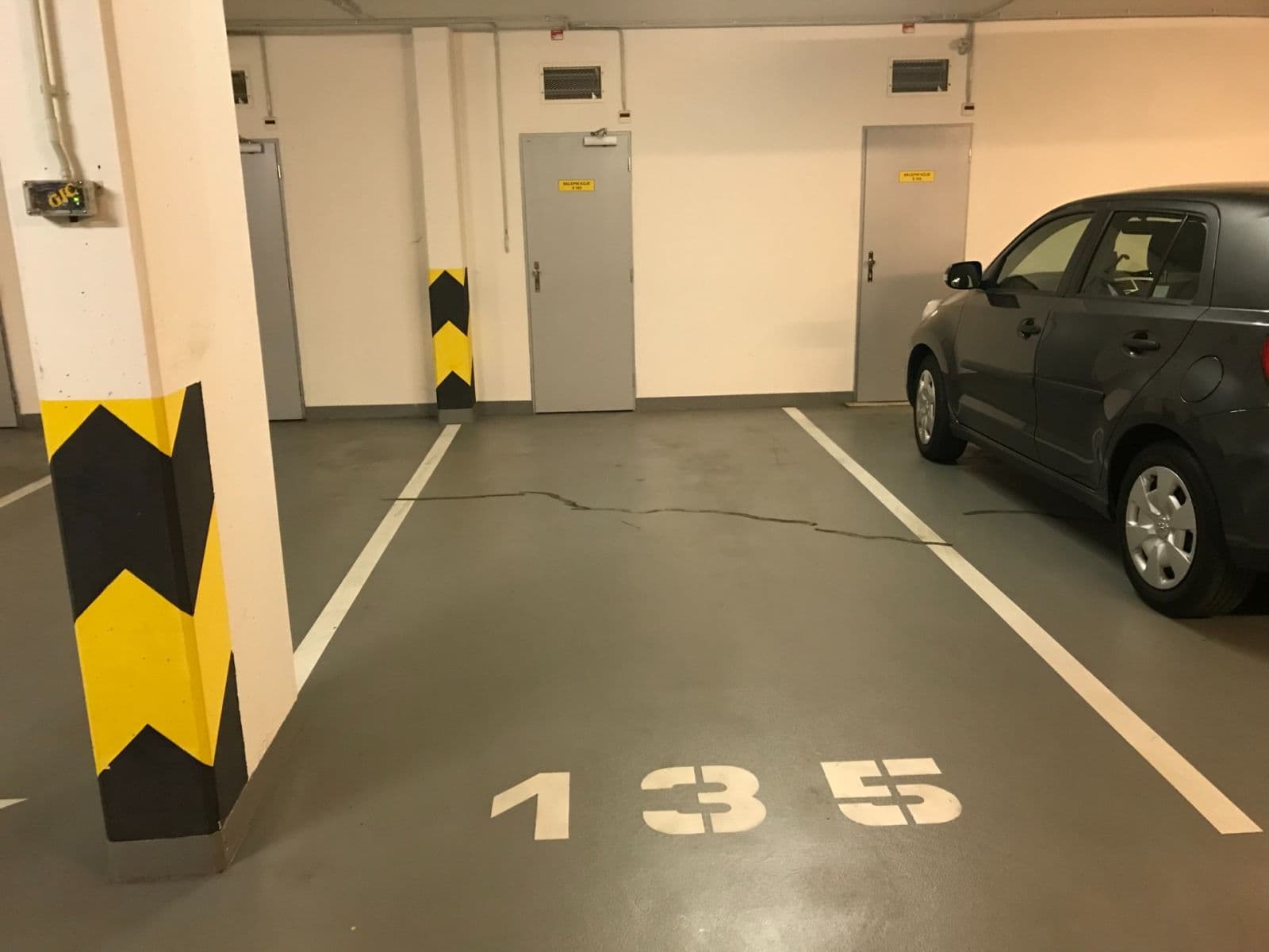 Prenájom garáže 13 m², Milotická, Praha, Praha Prenájom garáže 13 m², Milotická, Praha, Praha