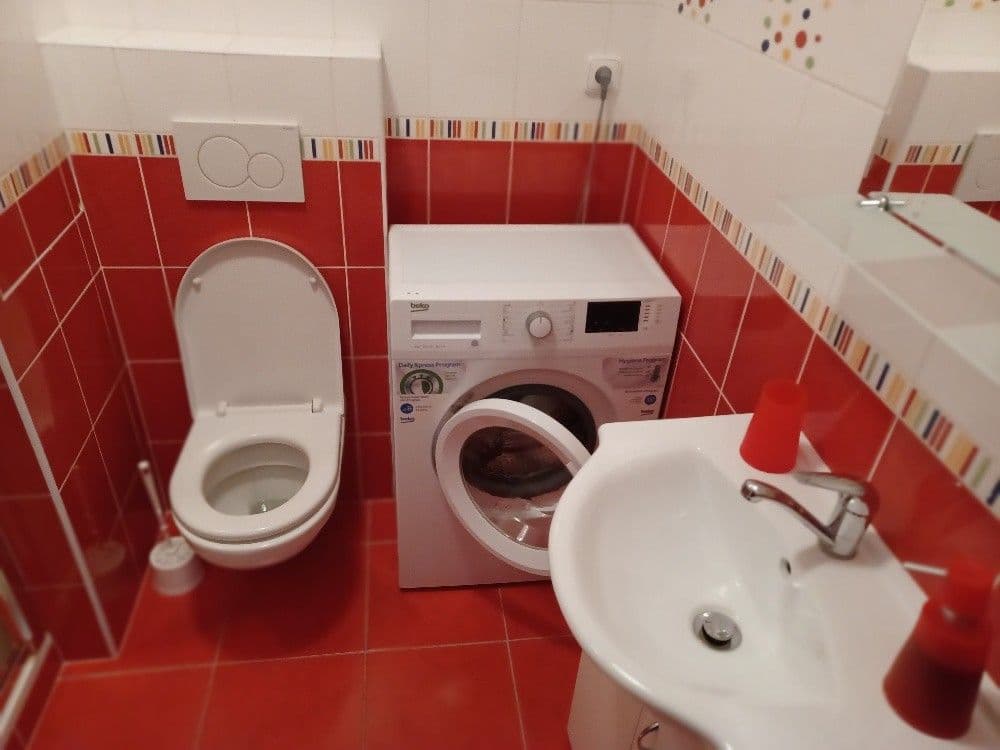 Prenájom bytu 1-izbový 27 m², Bílinská, Praha, Praha Prenájom bytu 1-izbový 27 m², Bílinská, Praha, Praha