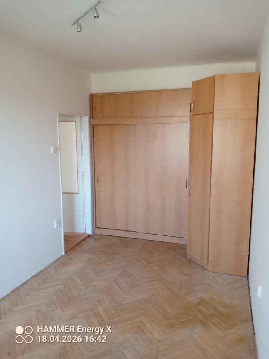 Predaj bytu 3-izbový 70 m², Chářovská, Krnov, Moravskoslezský kraj Predaj bytu 3-izbový 70 m², Chářovská, Krnov, Moravskoslezský kraj