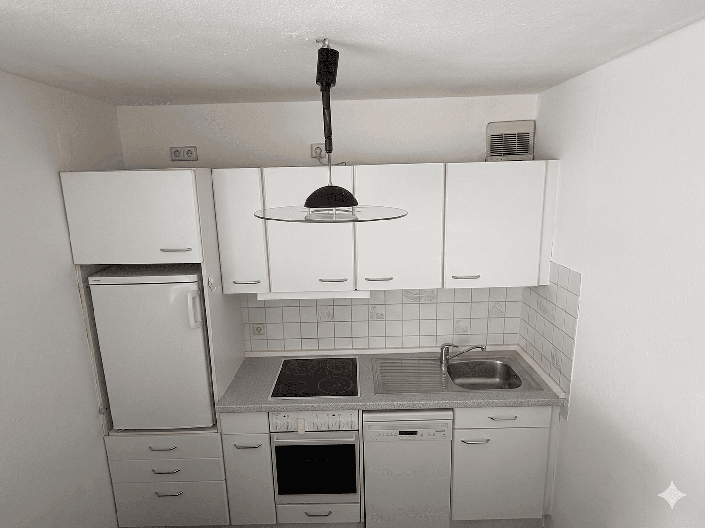 Prenájom bytu 2-izbový 55 m², Stuttgart, Bádensko-Wurttembersko Prenájom bytu 2-izbový 55 m², Stuttgart, Bádensko-Wurttembersko