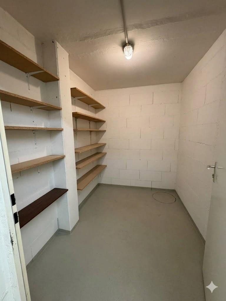 Prenájom bytu 2-izbový 55 m², Stuttgart, Bádensko-Wurttembersko Prenájom bytu 2-izbový 55 m², Stuttgart, Bádensko-Wurttembersko