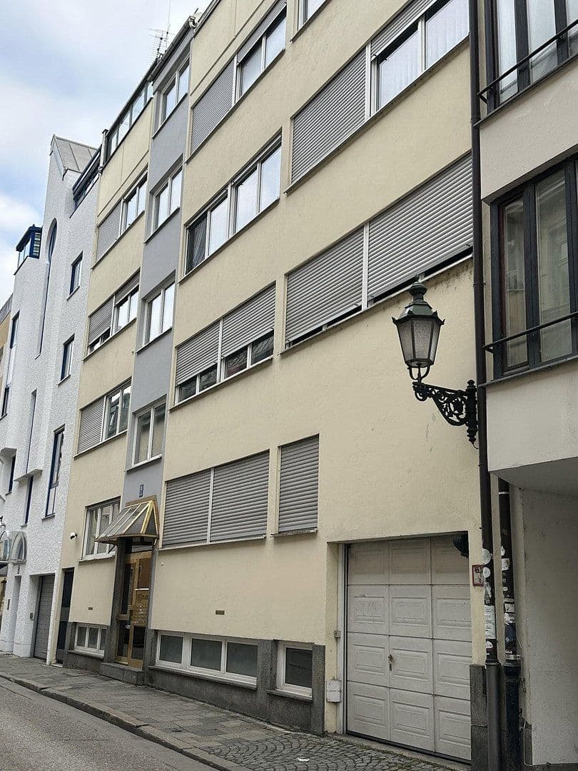 Predaj garáže, Hesseloherstraße 10, München, Bavorsko Predaj garáže, Hesseloherstraße 10, München, Bavorsko