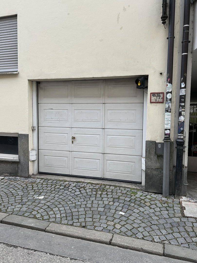 Predaj garáže, Hesseloherstraße 10, München, Bavorsko Predaj garáže, Hesseloherstraße 10, München, Bavorsko