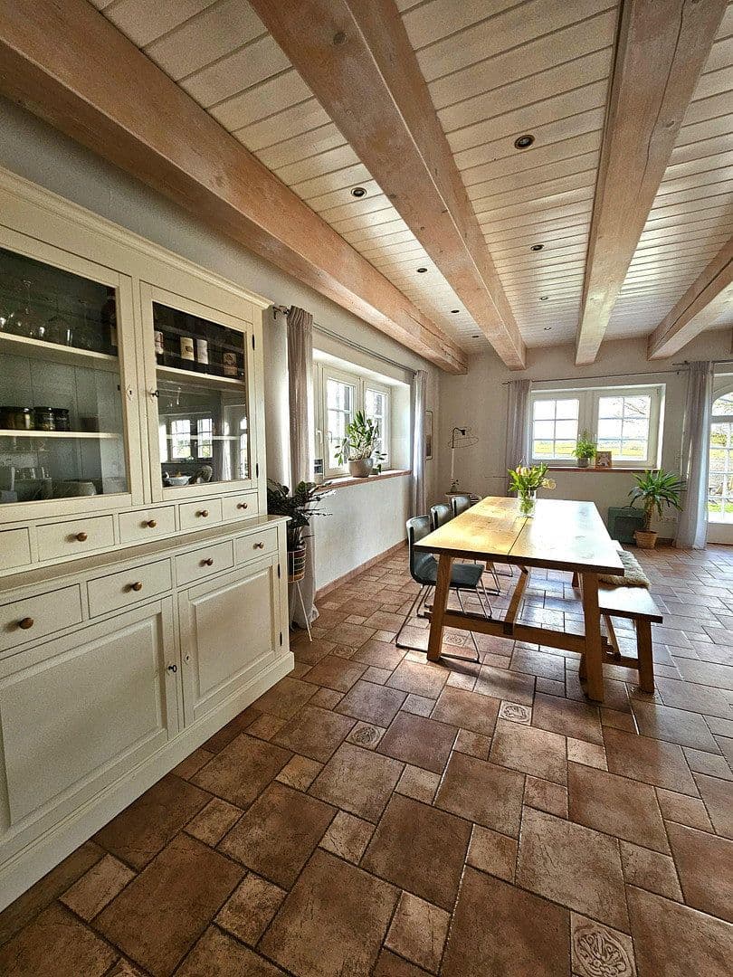 Predaj domu 255 m², pozemek 2.200 m², Wahrenholz, Dolné Sasko Predaj domu 255 m², pozemek 2.200 m², Wahrenholz, Dolné Sasko