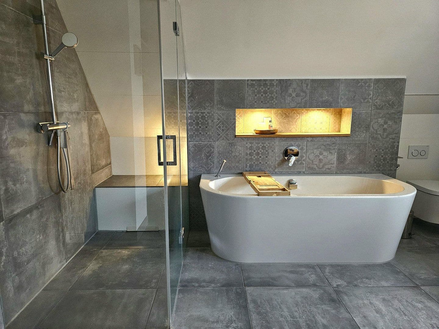 Predaj domu 255 m², pozemek 2.200 m², Wahrenholz, Dolné Sasko Predaj domu 255 m², pozemek 2.200 m², Wahrenholz, Dolné Sasko