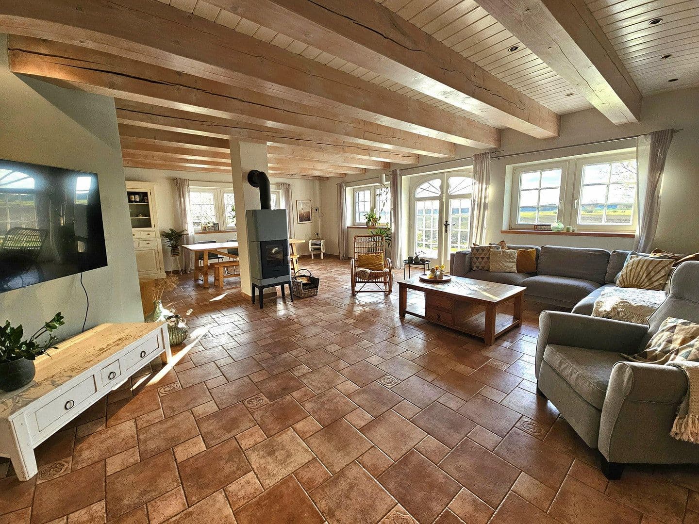 Predaj domu 255 m², pozemek 2.200 m², Wahrenholz, Dolné Sasko Predaj domu 255 m², pozemek 2.200 m², Wahrenholz, Dolné Sasko