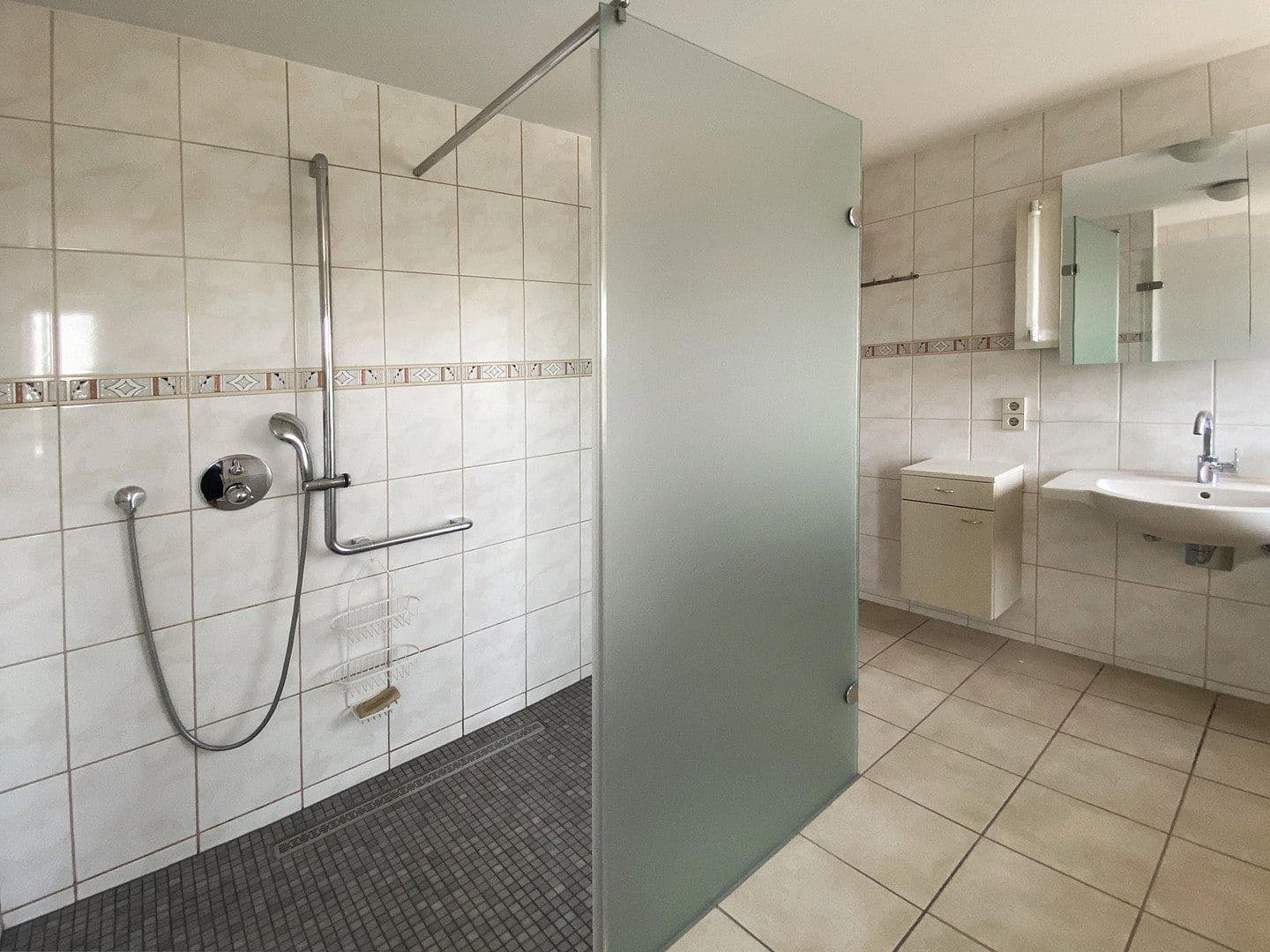 Prenájom bytu 3-izbový 116 m², Speyer, Porýnie-Falcko Prenájom bytu 3-izbový 116 m², Speyer, Porýnie-Falcko