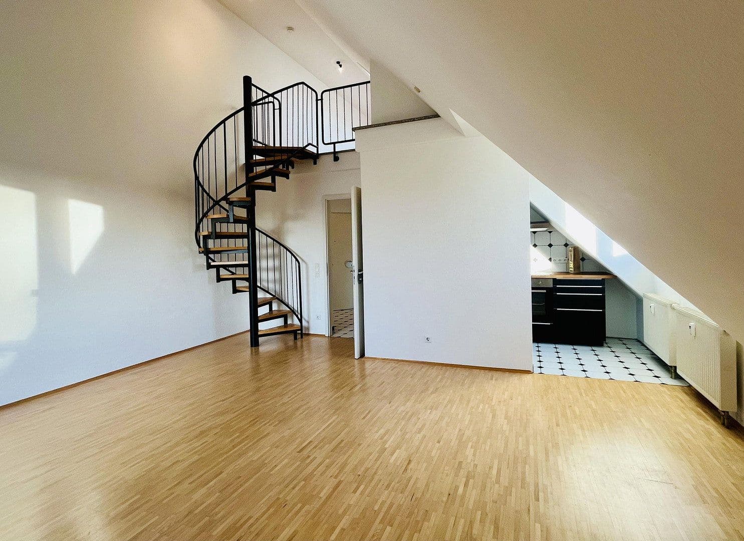 Predaj bytu 2-izbový 67 m², Leopoldstraße 6, Bayreuth, Bavorsko Predaj bytu 2-izbový 67 m², Leopoldstraße 6, Bayreuth, Bavorsko