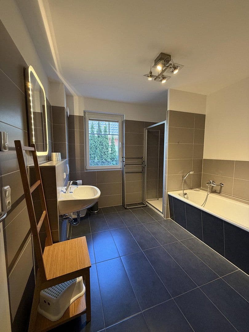 Predaj domu 150 m², pozemek 329 m², Unter den Kiefern 68, Röbel/Müritz, Meklenbursko-Predpomoransko Predaj domu 150 m², pozemek 329 m², Unter den Kiefern 68, Röbel/Müritz, Meklenbursko-Predpomoransko