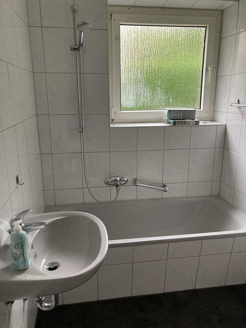 Prenájom bytu 4-izbový 91 m², Ludwigsburg, Bádensko-Wurttembersko Prenájom bytu 4-izbový 91 m², Ludwigsburg, Bádensko-Wurttembersko
