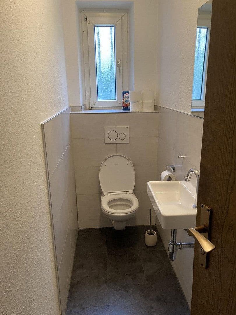 Prenájom bytu 4-izbový 91 m², Ludwigsburg, Bádensko-Wurttembersko Prenájom bytu 4-izbový 91 m², Ludwigsburg, Bádensko-Wurttembersko