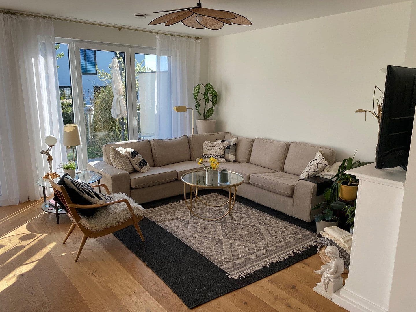Prenájom domu 192 m², pozemek 353 m², Mirabellenweg 13, Wiesbaden, Hesensko Prenájom domu 192 m², pozemek 353 m², Mirabellenweg 13, Wiesbaden, Hesensko