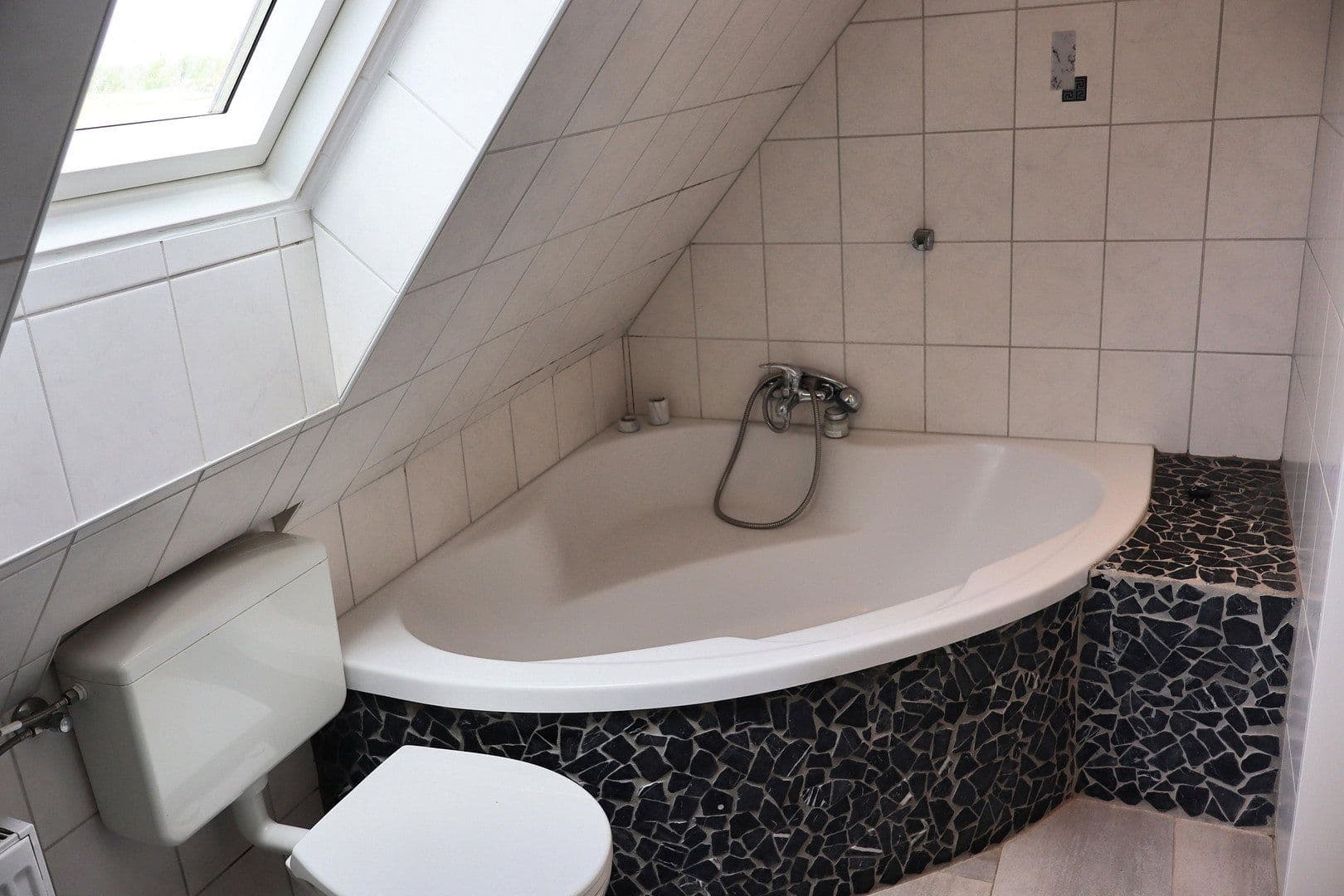 Predaj domu 126 m², pozemek 763 m², Hackhausen, 113, Jüchen, Severné Porýnie - Westfálsko Predaj domu 126 m², pozemek 763 m², Hackhausen, 113, Jüchen, Severné Porýnie - Westfálsko