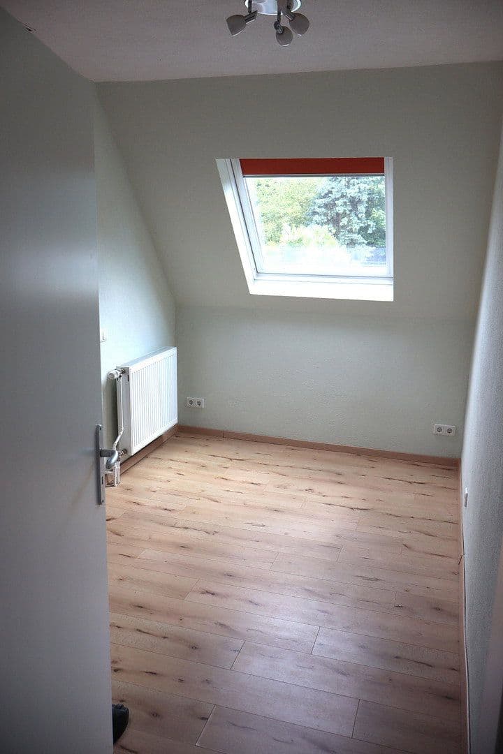 Predaj domu 126 m², pozemek 763 m², Hackhausen, 113, Jüchen, Severné Porýnie - Westfálsko Predaj domu 126 m², pozemek 763 m², Hackhausen, 113, Jüchen, Severné Porýnie - Westfálsko
