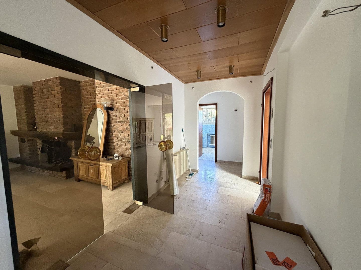 Prenájom bytu 2-izbový 105 m², Tönisvorst, Severné Porýnie - Westfálsko Prenájom bytu 2-izbový 105 m², Tönisvorst, Severné Porýnie - Westfálsko