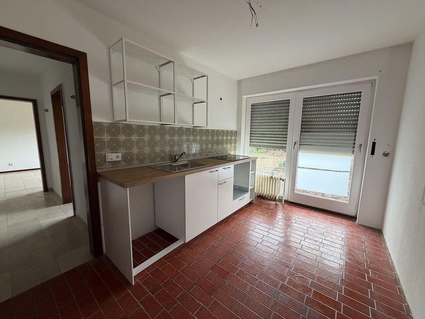 Prenájom bytu 2-izbový 105 m², Tönisvorst, Severné Porýnie - Westfálsko Prenájom bytu 2-izbový 105 m², Tönisvorst, Severné Porýnie - Westfálsko