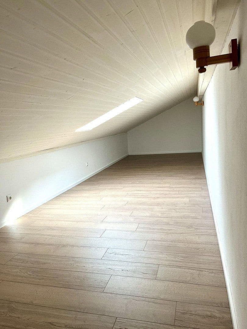 Prenájom bytu 1-izbový 64 m², Krokusstraße 30, Bergen, Bavorsko Prenájom bytu 1-izbový 64 m², Krokusstraße 30, Bergen, Bavorsko