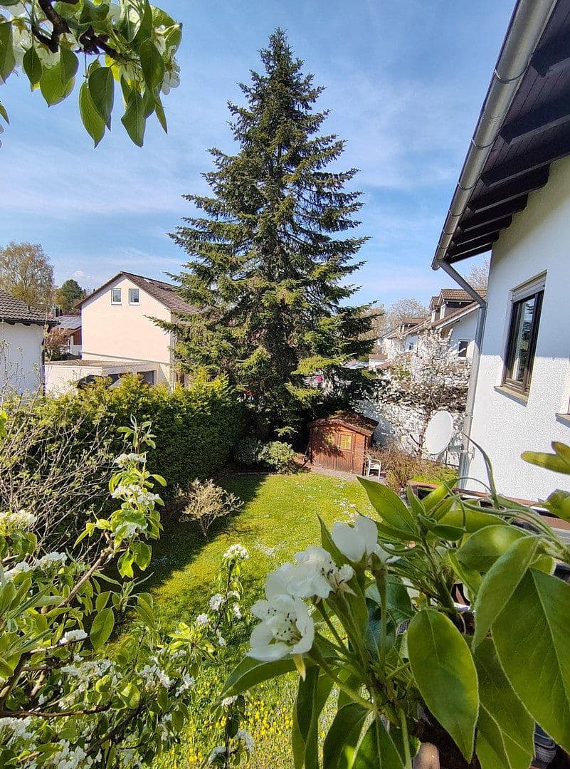Predaj domu 230 m², pozemek 837 m², Gröbenzell, Bavorsko Predaj domu 230 m², pozemek 837 m², Gröbenzell, Bavorsko