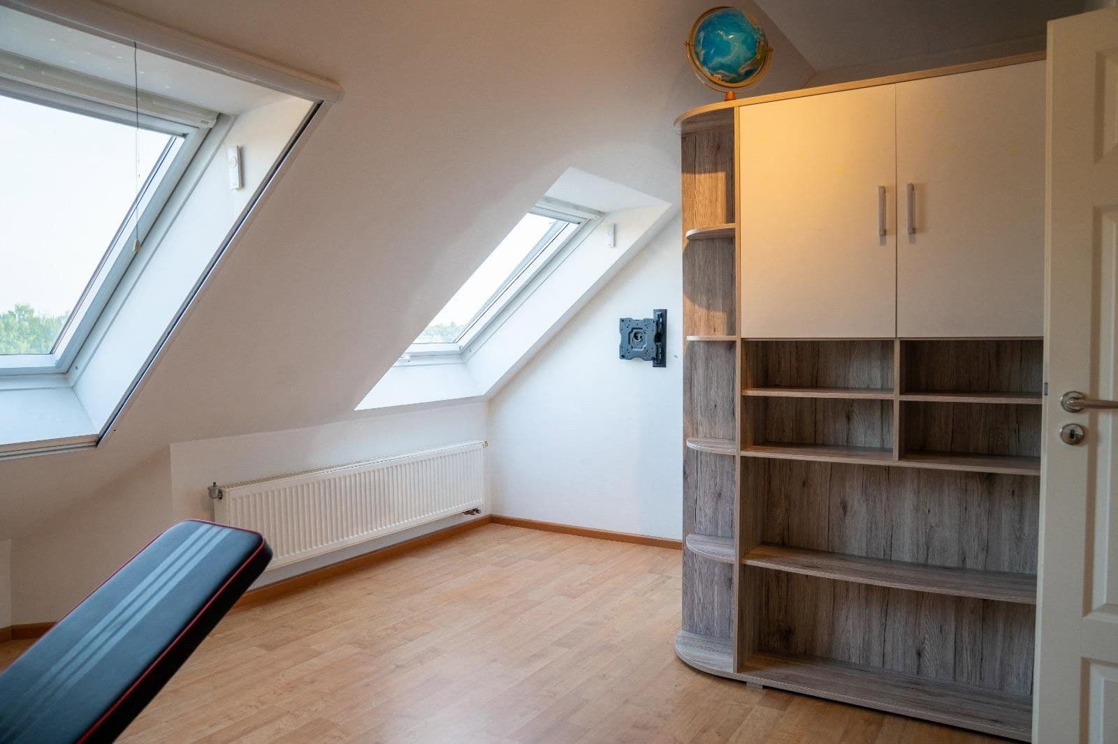 Predaj domu 116 m², pozemek 255 m², Nidderau, Hesensko Predaj domu 116 m², pozemek 255 m², Nidderau, Hesensko