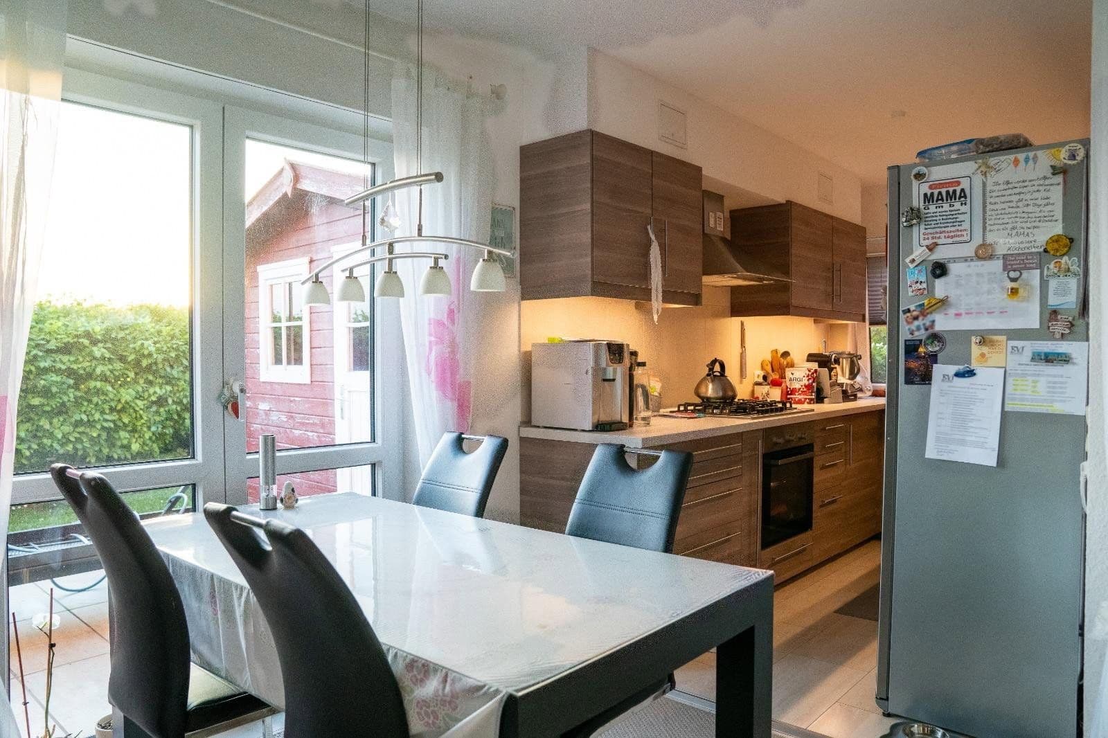 Predaj domu 116 m², pozemek 255 m², Nidderau, Hesensko Predaj domu 116 m², pozemek 255 m², Nidderau, Hesensko